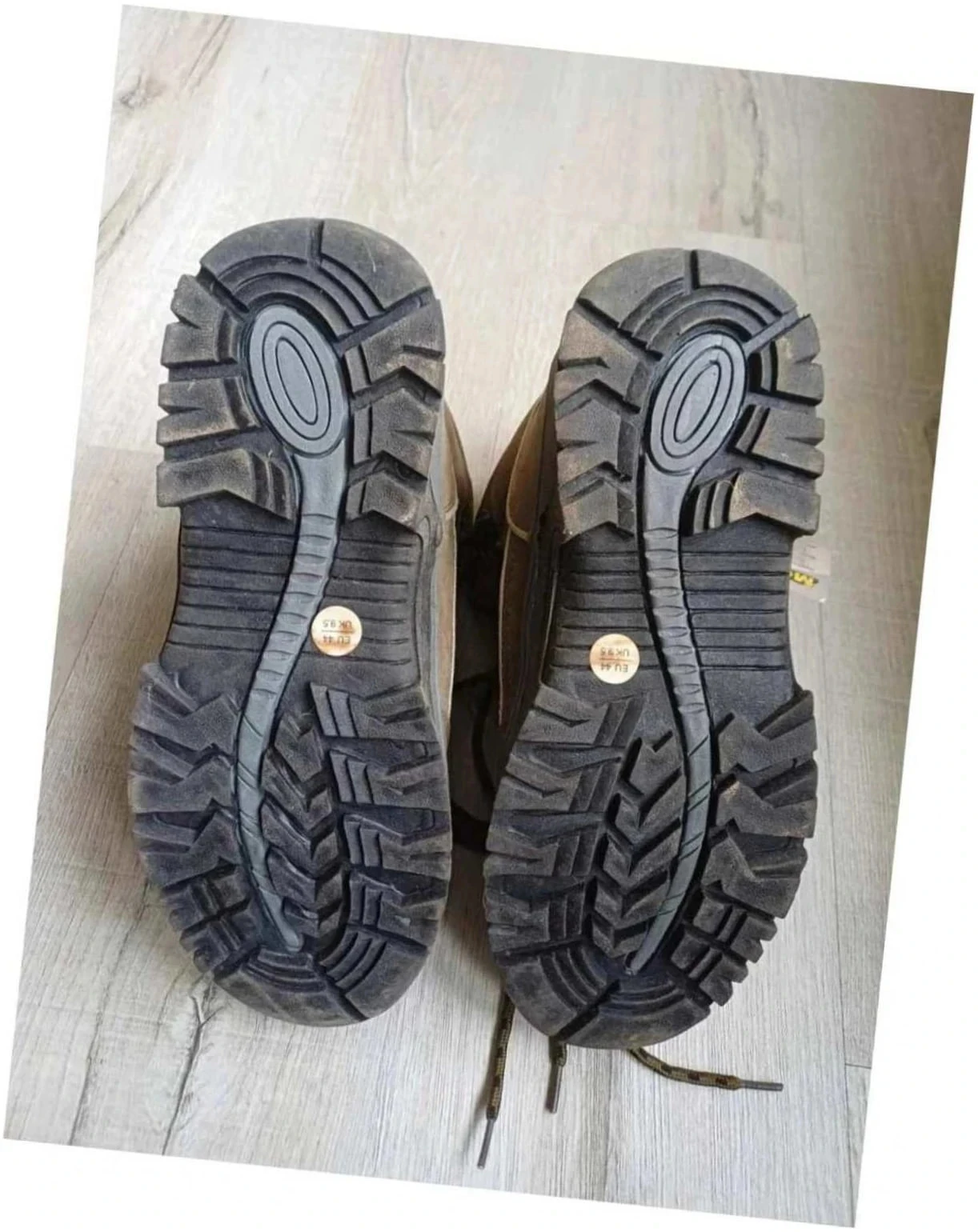 Botas de Montaña Mounty - T44 - Nuevas con etiqueta – photo 6